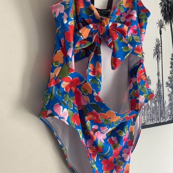 Floral tie front swimsuit by celeb Jac Jossa for In the style plus size 18 new - Picture 4 of 8